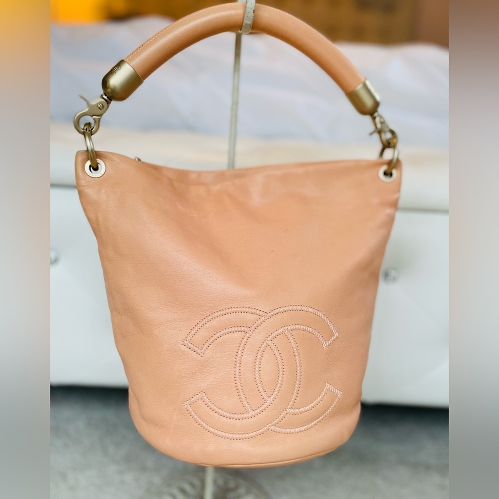 Auth CHANEL .. LAST PRICE